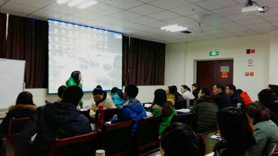 汪莹老师理论教学.jpg